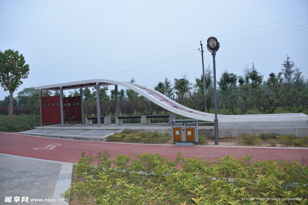 郑州廊道公交港湾