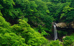 山坳瀑布壁纸