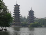 杉湖双塔
