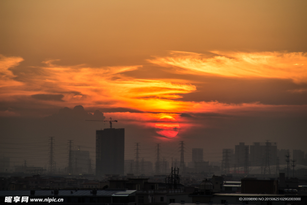 夕阳下的广州芳村