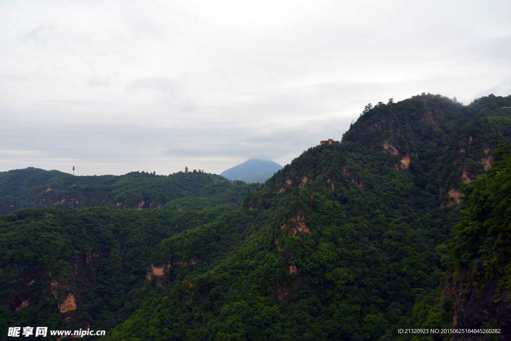 崆峒山