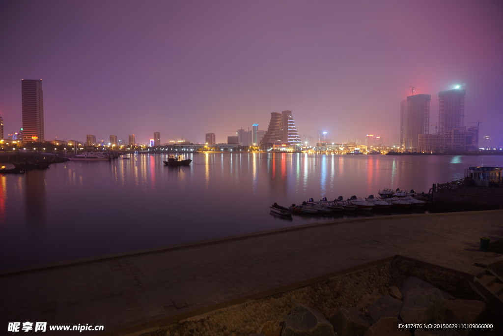 海滨夜景