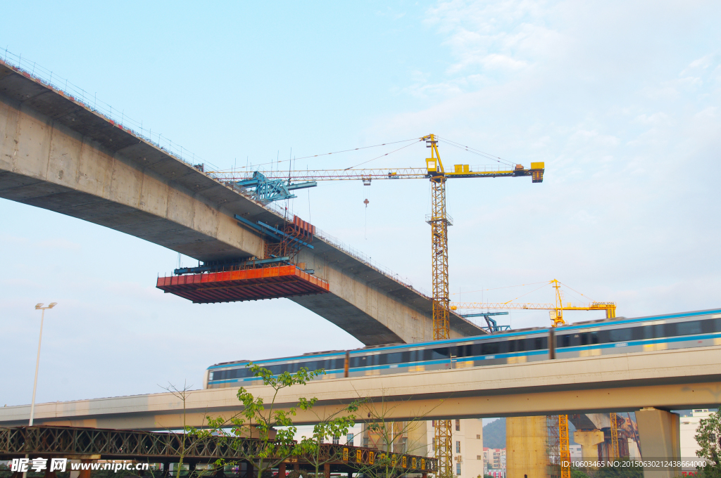 路桥建筑 多层建筑