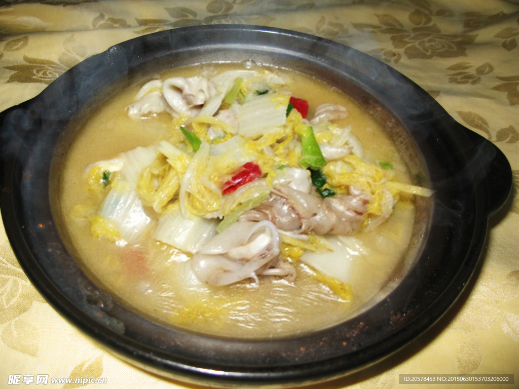 鱼鳔包菜煲