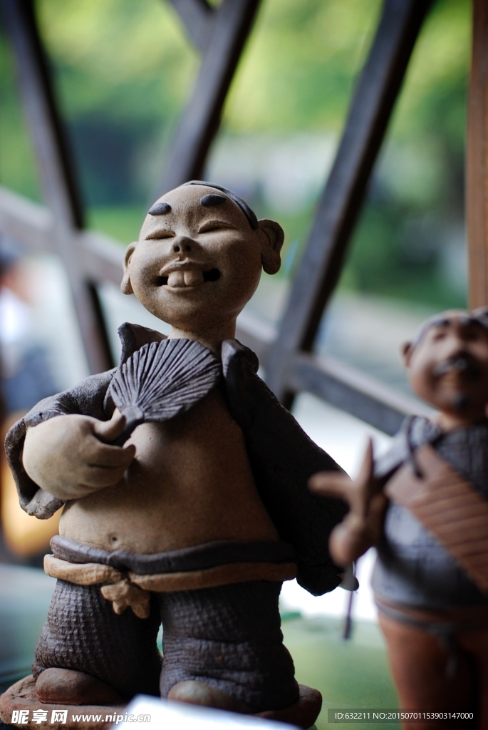 龅牙陶俑