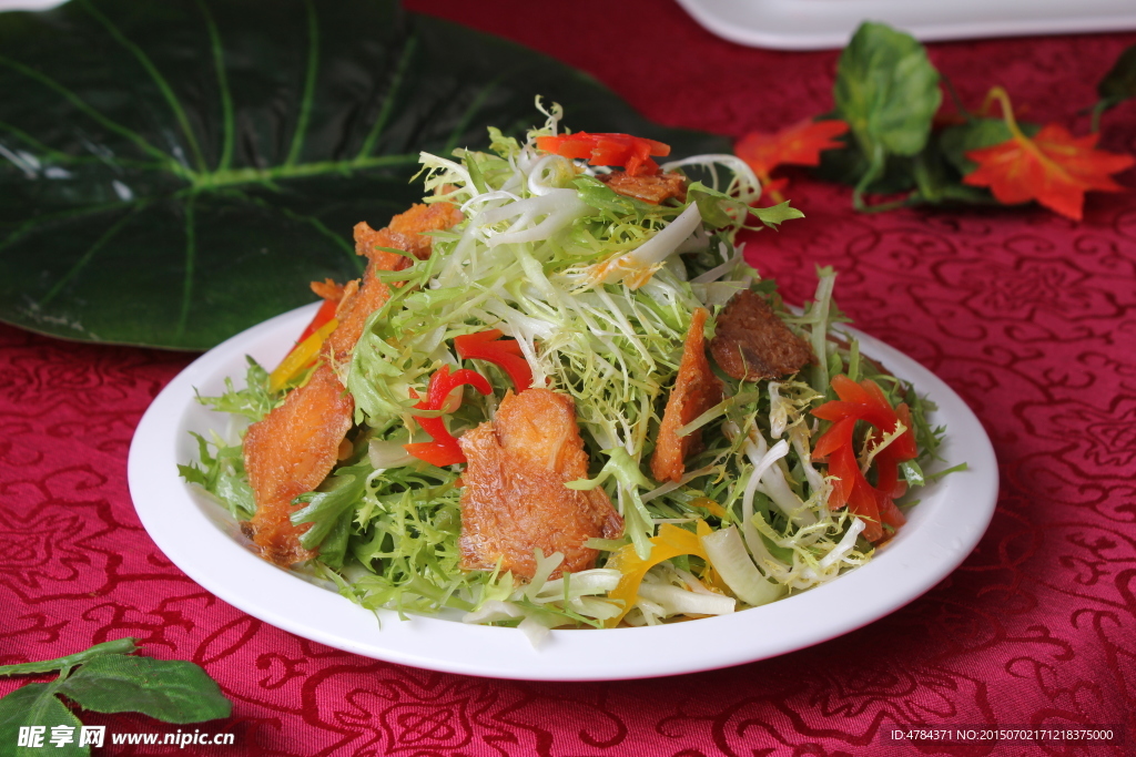 达仔鱼拌苦菊