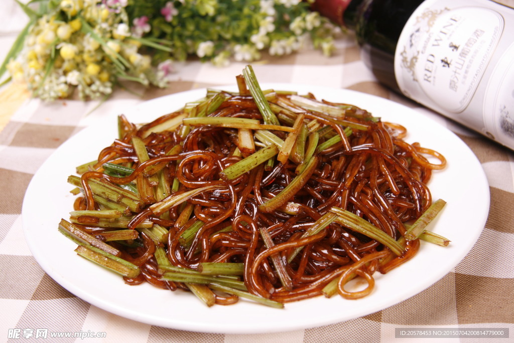 家芹炒粉