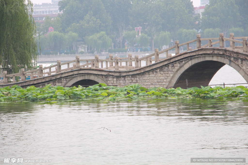 大明湖小桥