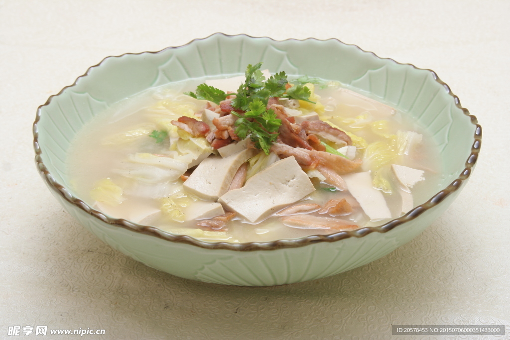 酥肉白菜老豆腐