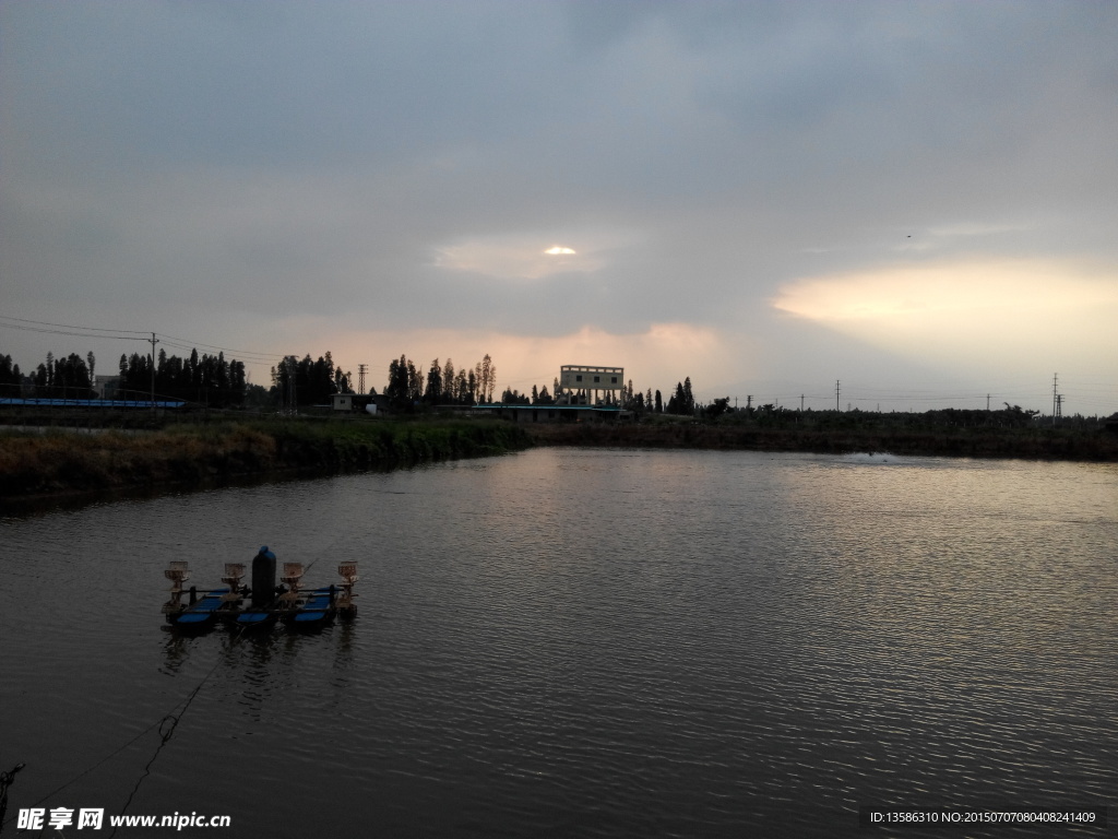 夕阳 海边