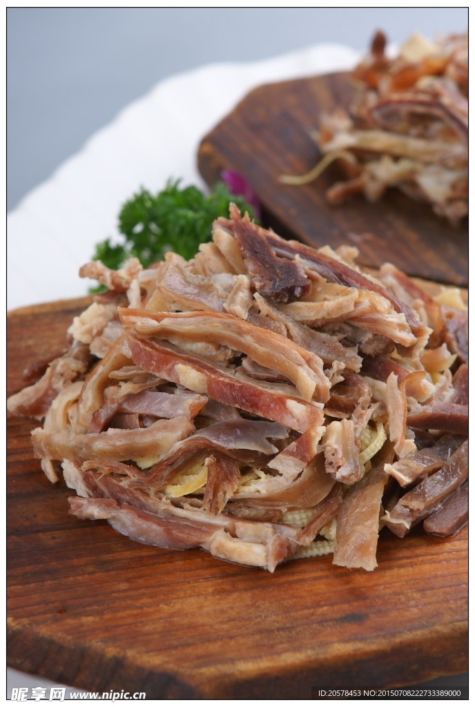 板车风干手撕鹿肉