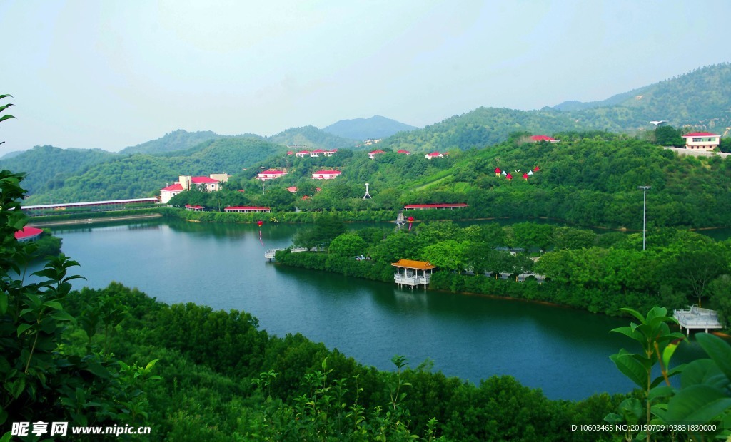 雁鸣湖