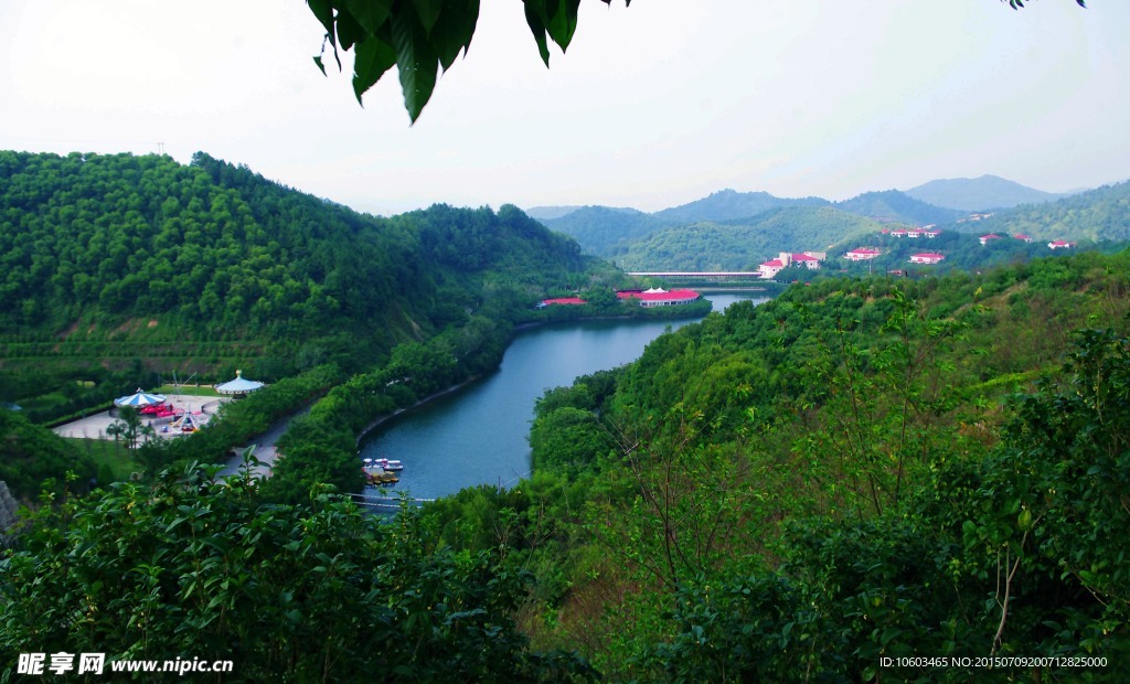 雁鸣湖