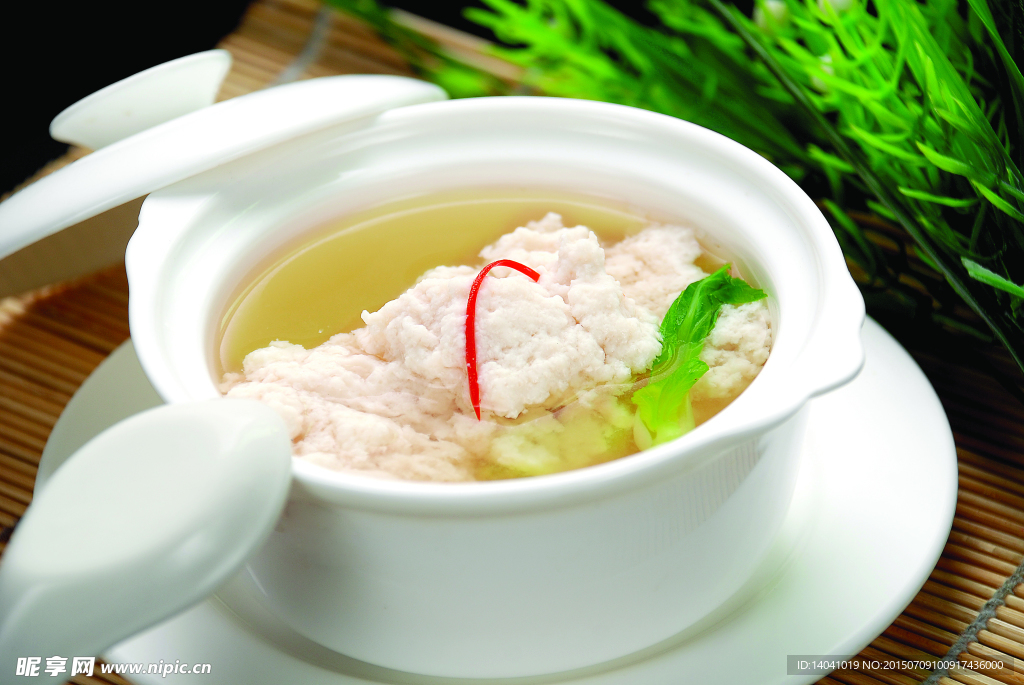 清汤鸡豆花