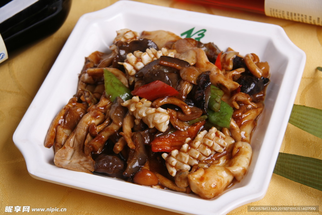 三鲜炒杂蘑