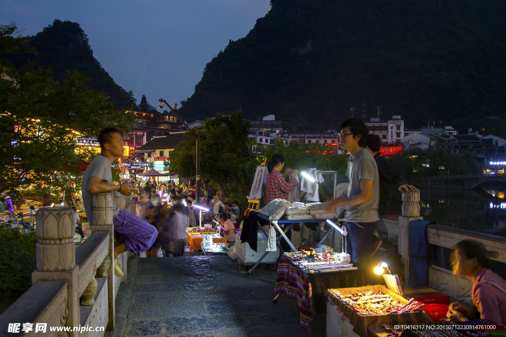 阳朔夜景