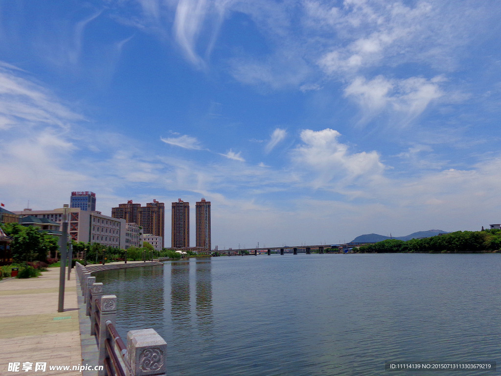 绍兴钱清西小江畔风景