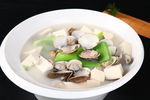 文蛤豆腐滚汤