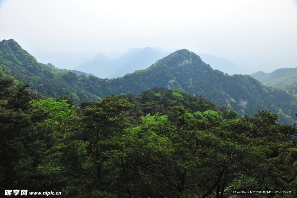 山峰