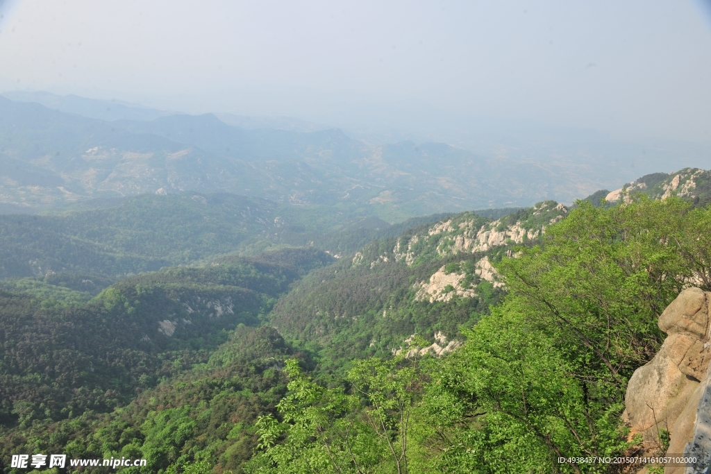 山谷 山景