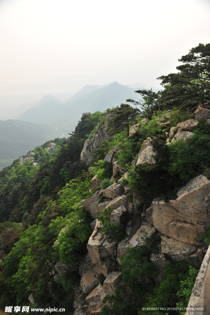 山石 山峰