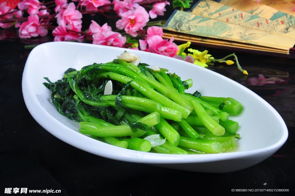 蒜茸菜心