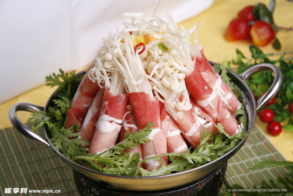 金菇浸肥牛