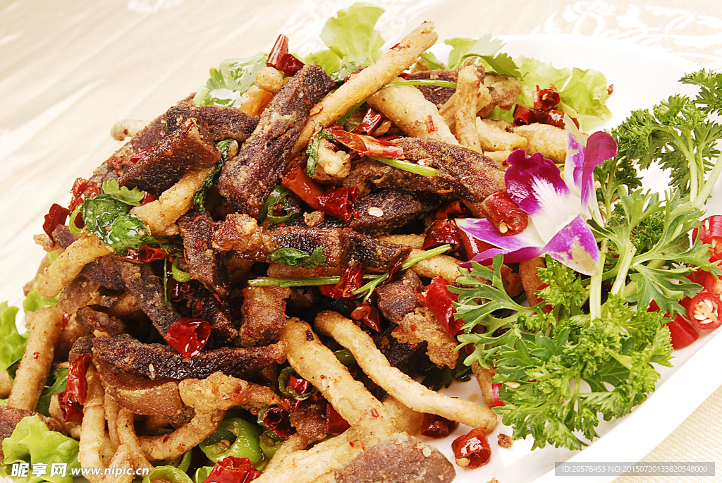 干煸狗肉茶树菇