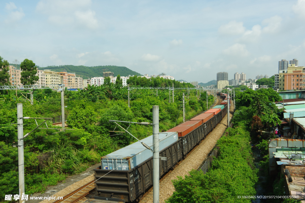 中国铁路 货运列车