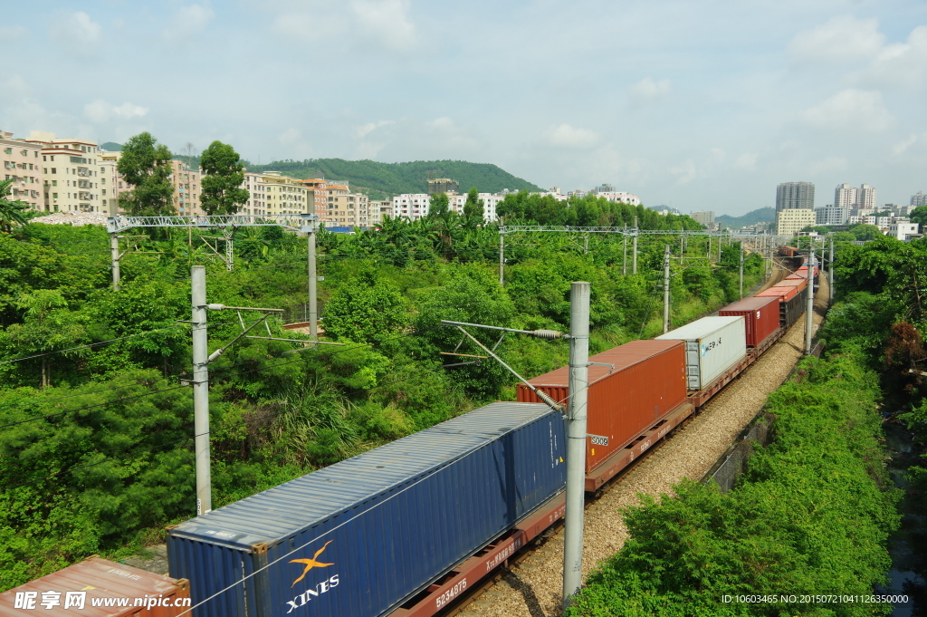 中国高铁 货运列车