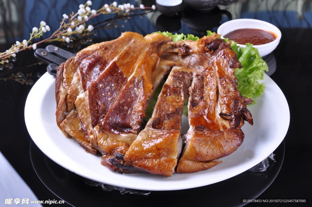 风味薰羊排