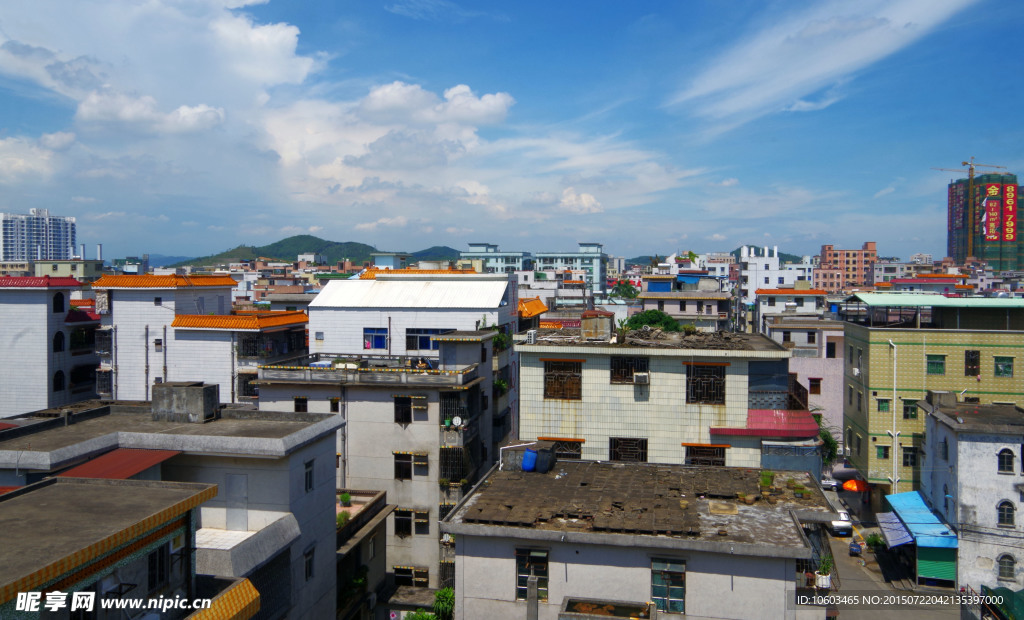 蓝天大地 彩色空间