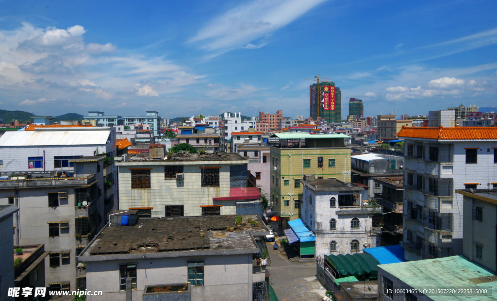 蓝天大地 彩色空间