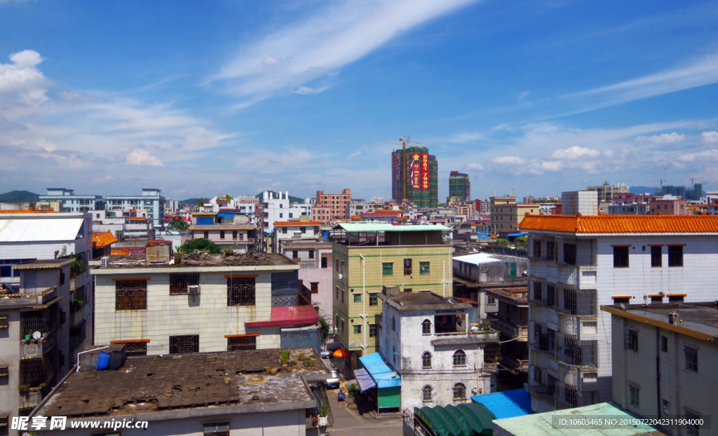 蓝天大地 彩色空间