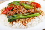 菜远牛肉饭