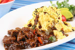 黑椒牛肉蛋蛋饭