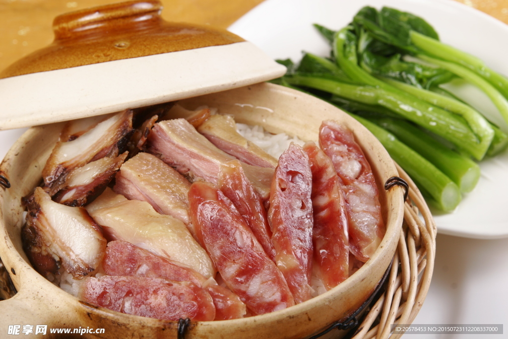 腊味煲仔饭