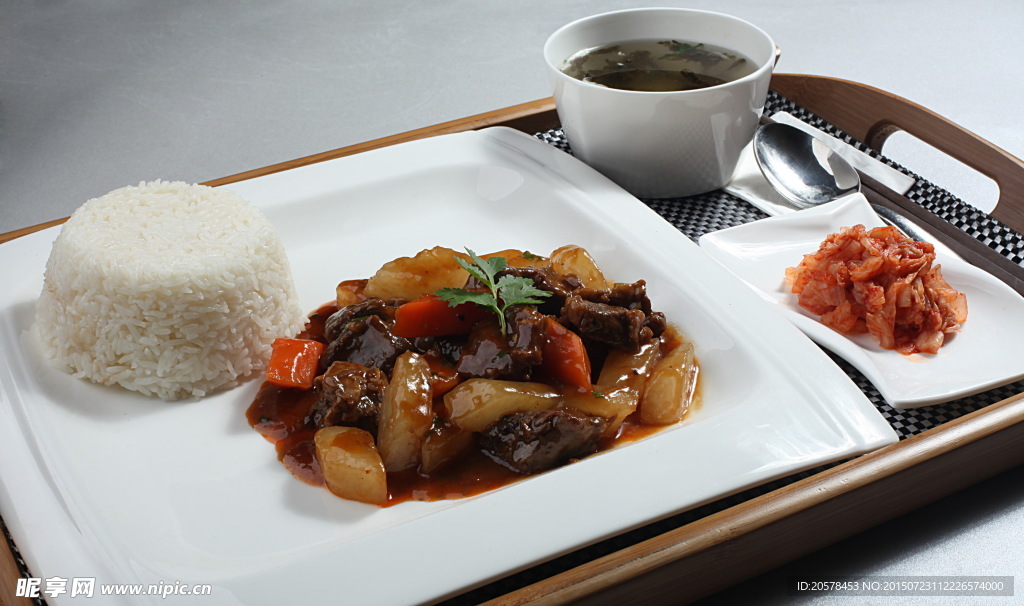 萝卜牛腩饭套餐