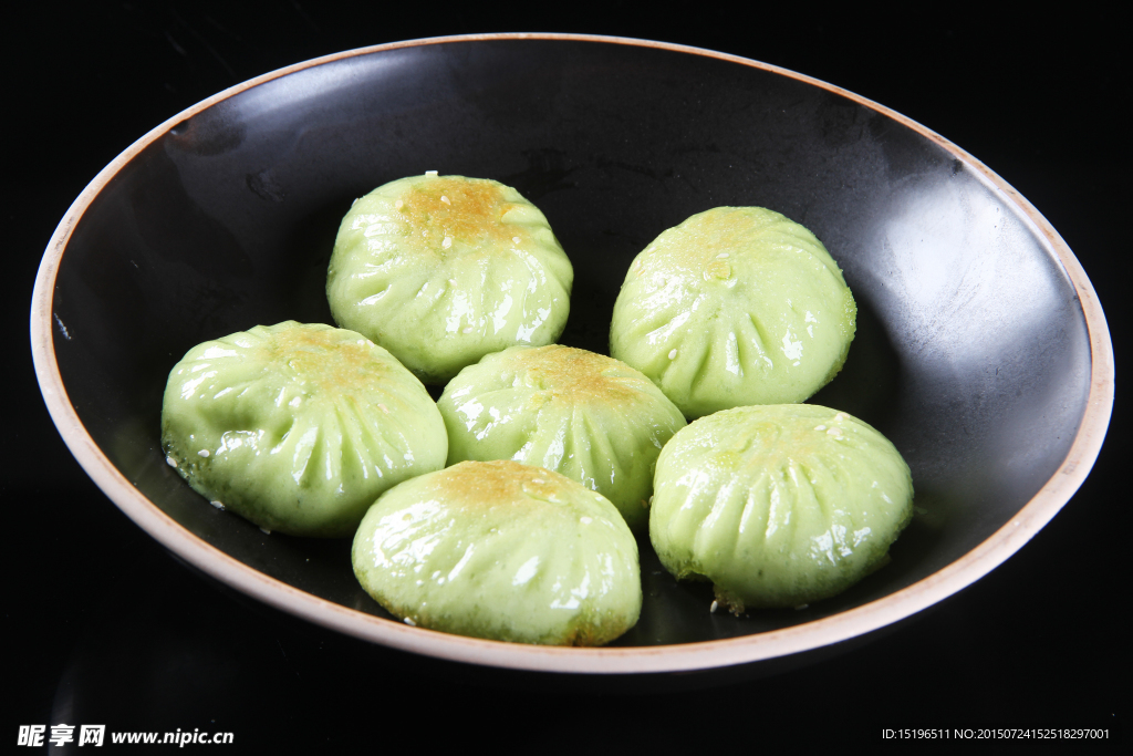 菜汁煎包