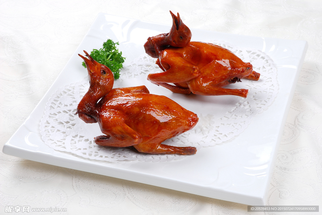 脆皮乳鸽