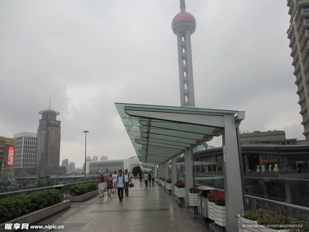 钢化玻璃雨棚   人行天桥雨棚