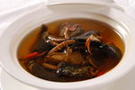 冬虫夏草炖乌鸡