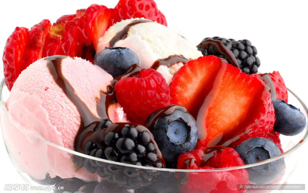 草莓水果硬冰冰淇淋