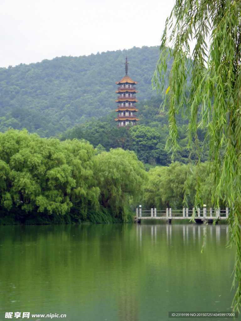 湖边美景