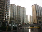 雨后 楼宇