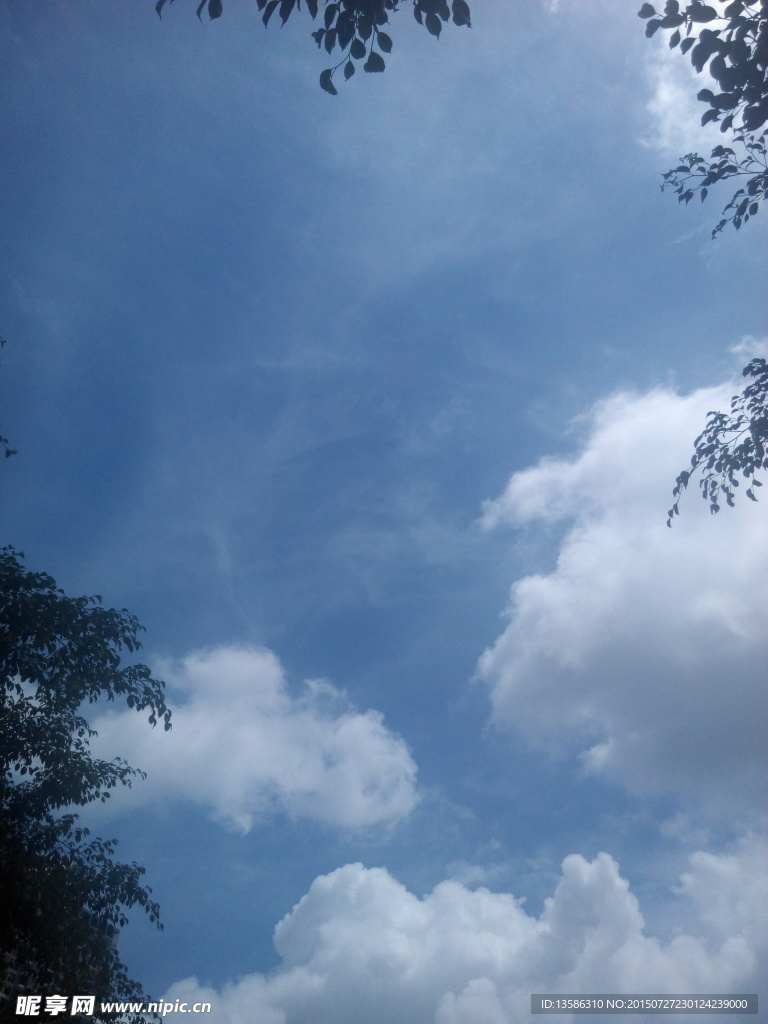 天空 阳光