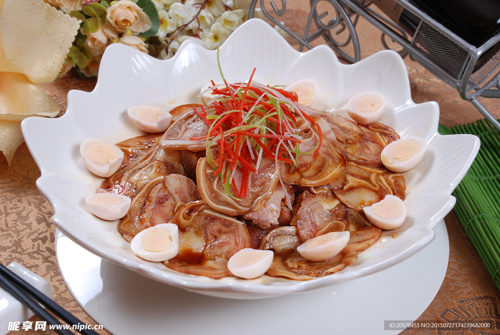 鸳鸯蛋蒸肘花