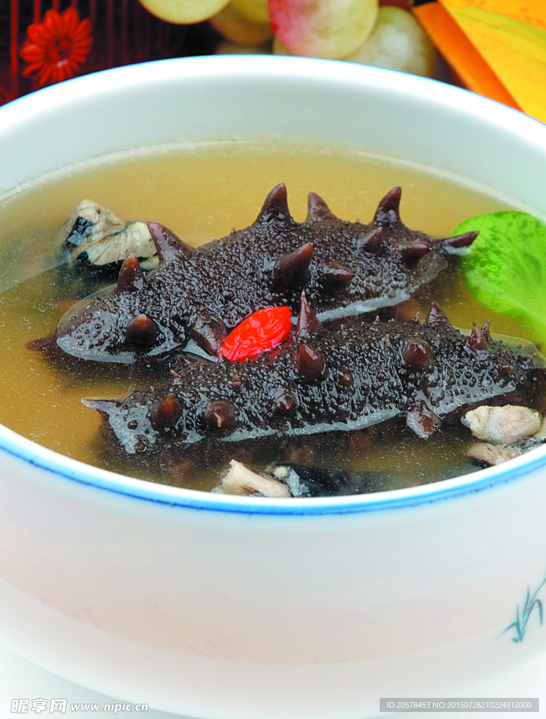 乌鸡海参汤