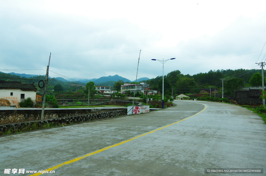 乡村公路 名村山水