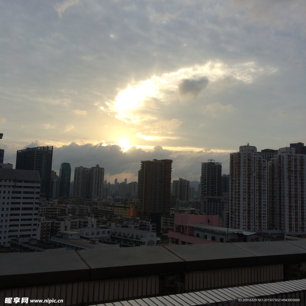 深圳傍晚的夕阳